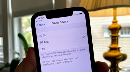 南召苹果手机维修分享iPhone 12如何打开或关闭5G网络 
